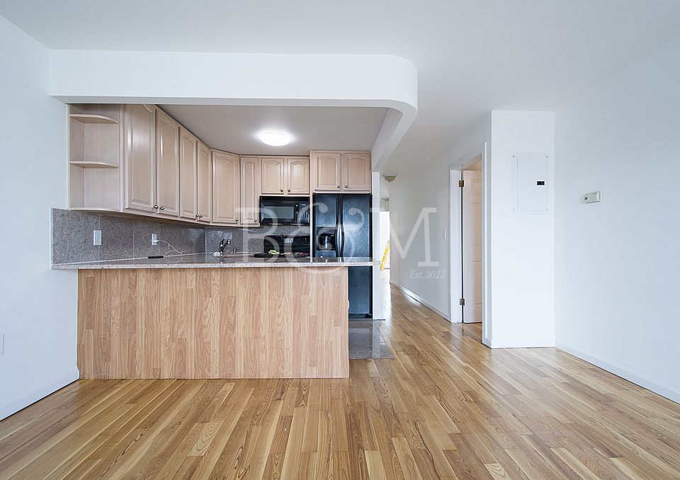 1st image of 6738 79th St #3