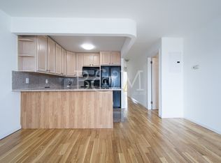6738 79th St #3, Middle Village, NY 11379