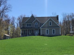 400 Washington Dr, Middlebury, CT 06762