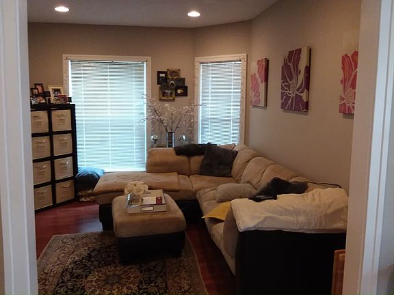 3rd image of 601 Lovett Ave SE