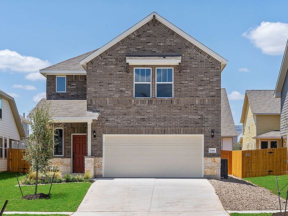 Lariat - Conroe Interior Image 1