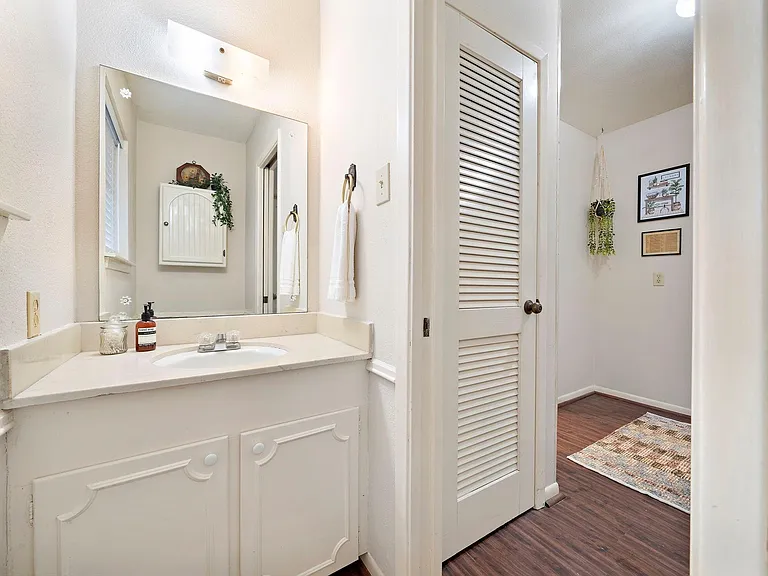 4912 Goose Creek Dr — Photo 8
