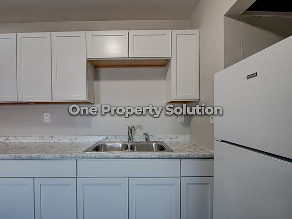 2nd image of 5284 Broadway St #2C
