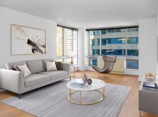 150 E 44th St APT 31G, New York, NY 10017