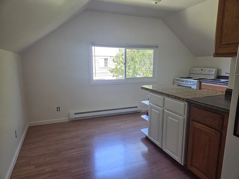 504 Rainier St #3 — Photo 2