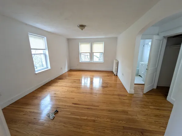 (undisclosed Address), Medford, MA 02155