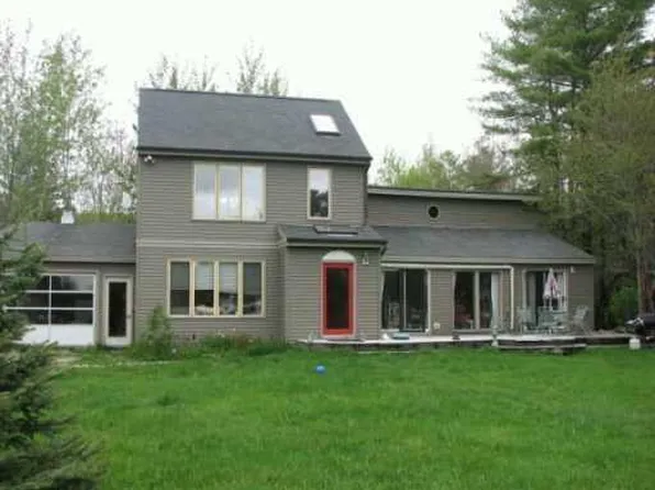 135 Burnell Drive, Yarmouth, ME 04096