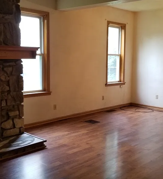 131 Court St — Photo 51