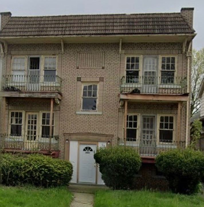 1st image of 3661 E 149th St APT 4