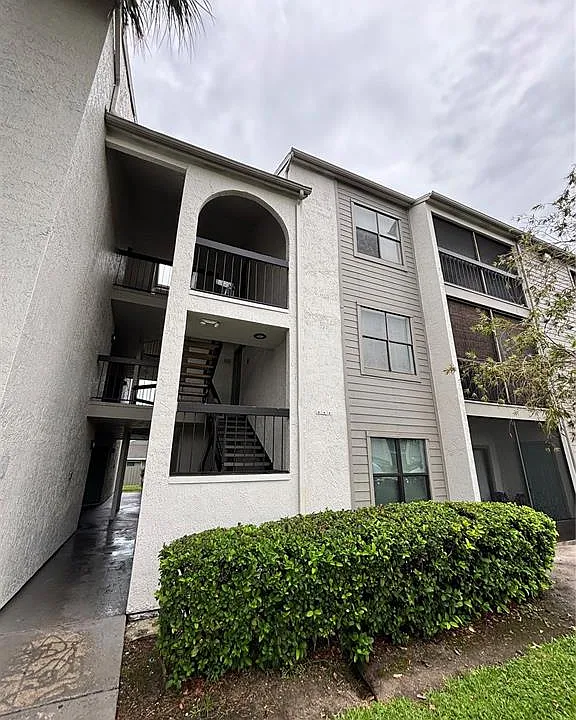 2030 Cascades Blvd #303
