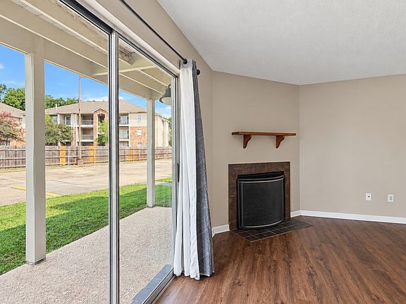3rd image of 5107 Nicholson Dr #29