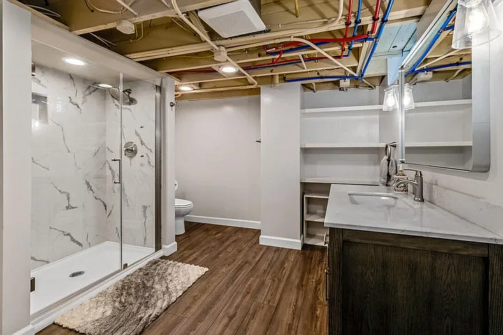 5062 N Larkin St — Photo 16