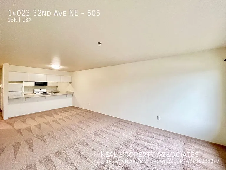 Parkway 1 — Photo 10