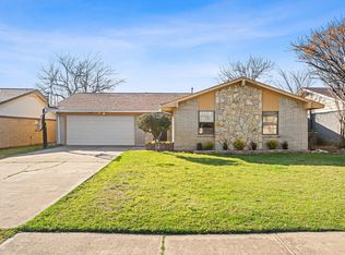 2832 Laramie St, Irving, TX 75062
