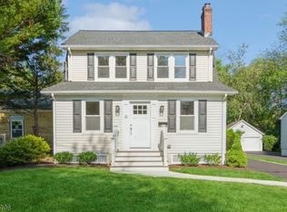 10 Willow St, New Providence, NJ 07974