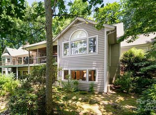 57 Old Hickory Trl, Hendersonville, NC 28739