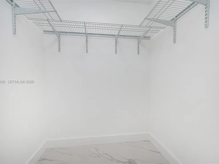 1621 S Treasure Dr — Photo 27
