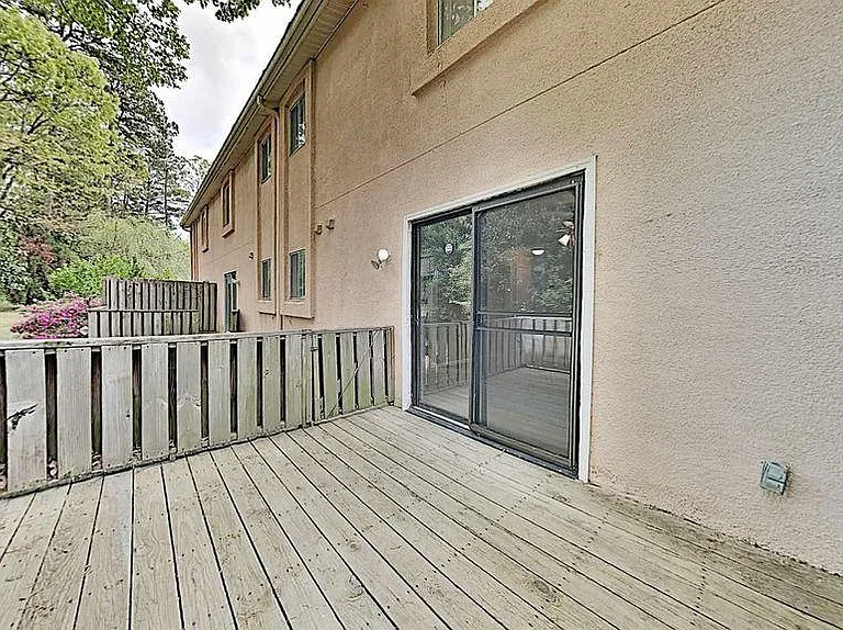2400 Lawrenceville Hwy #D — Photo 17