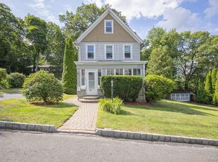 24 Moore Ave, Pearl River, NY 10965