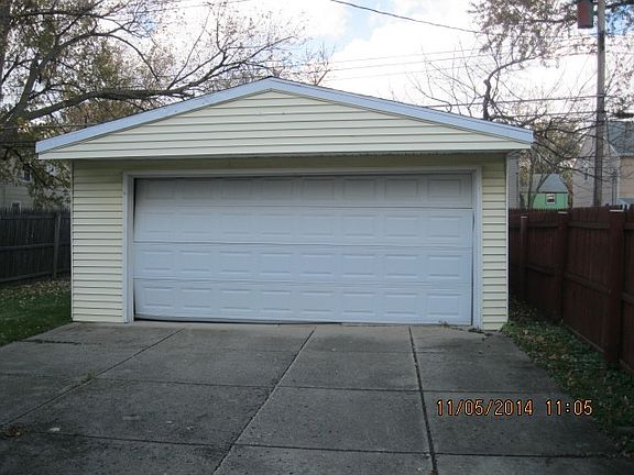 4th image of 331 W Girard Blvd