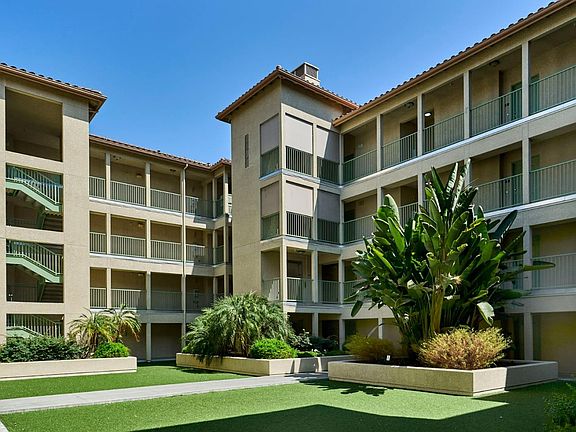 2nd image of 3128 Loma Verde Dr APT 413