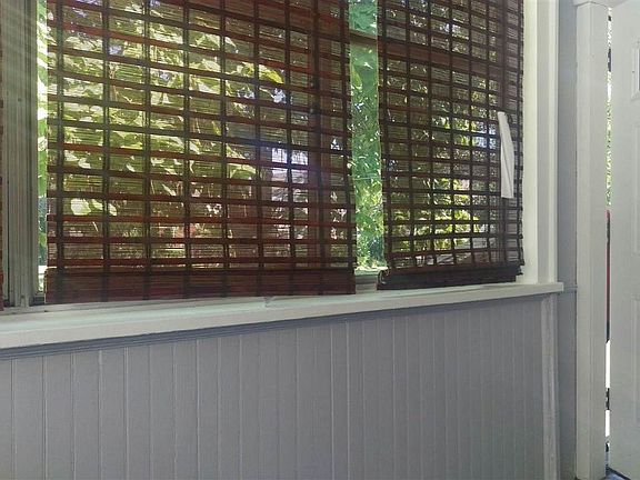 3rd image of 1006 Washington Ave