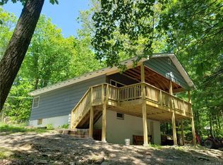 122 Beverly Dr, Shohola, PA 18458