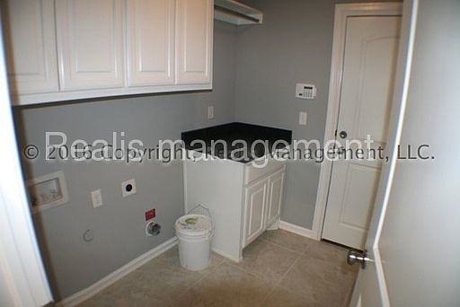 2nd image of 1415 W Canton Pl
