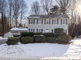 1 Rocky Point Dr, Bow, NH 03304