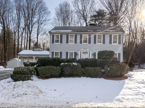 1 Rocky Point Drive, Bow, NH 03304