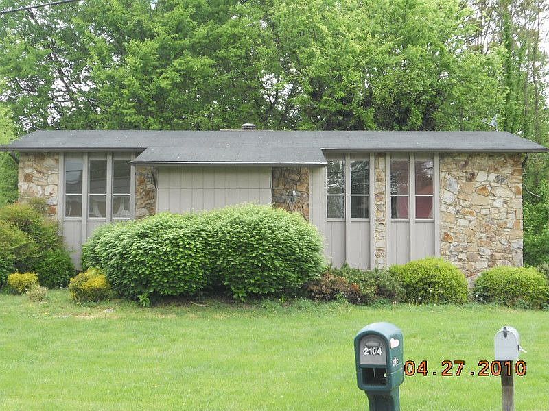 1st image of 2101 McClain Dr
