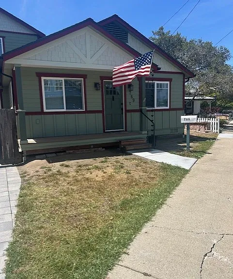 769 Upham St — Photo 3