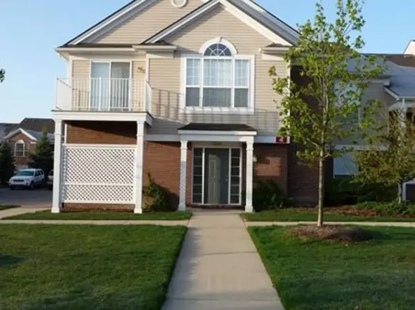 16727 Carriage Way #48, Northville, MI 48168