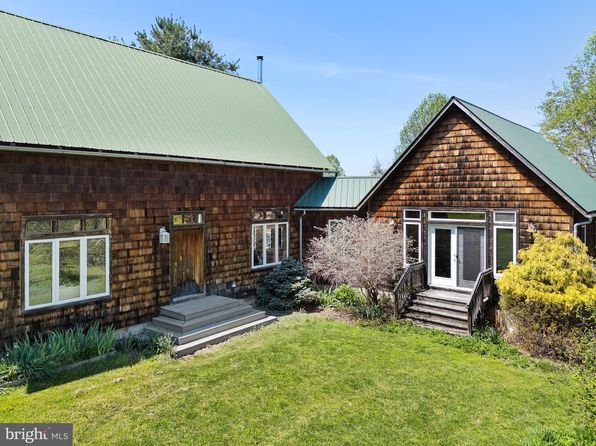 12330 Chastain Ln, Hume, VA 22639
