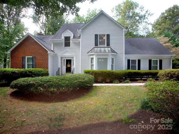 6001 Gold Wagon Ln, Mint Hill, NC 28227