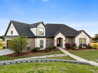 110 Eagles Roost Cir, Ennis, TX 75119