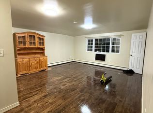 316 Beach 47th St, Far Rockaway, NY 11691