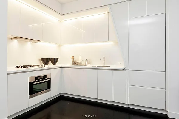 Rented by Town Residential | media 34