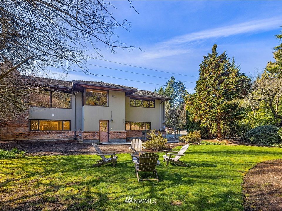 1st image of 1076 Lake Washington Boulevard NE