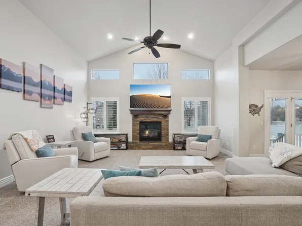 113 N Vista View Dr, Kaysville, UT 84037