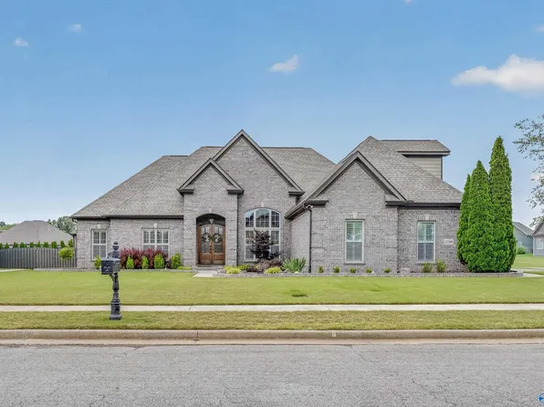 25399 Kingston Dr, Athens, AL 35613