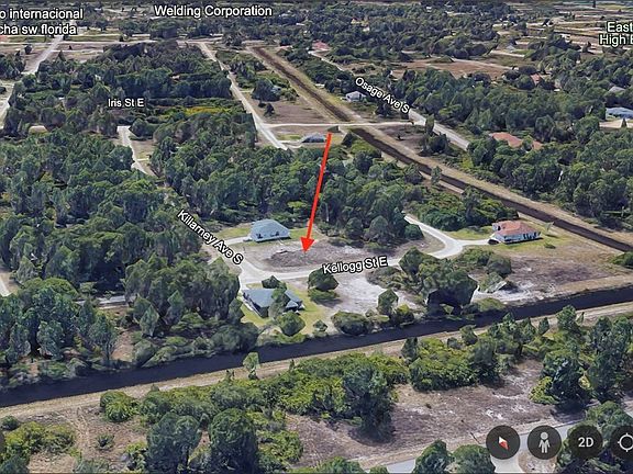 2nd image of 506 Kilarney Ave S