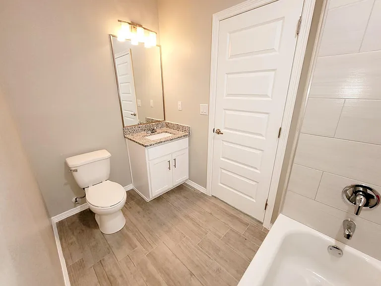 2105 Stauffer St #2 — Photo 17