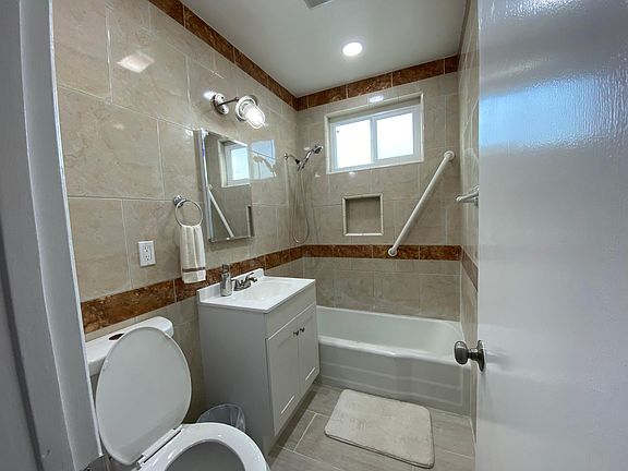 4th image of 4437 W 164th St
