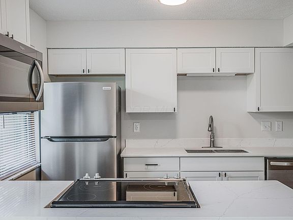 3rd image of 720 Michael View Ct #121