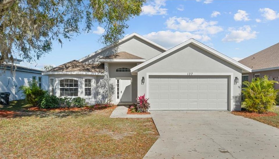 1st image of 137 GOLF AIRE BOULEVARD