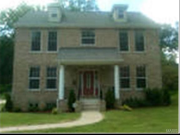 5th image of 2935 Delavan Dr