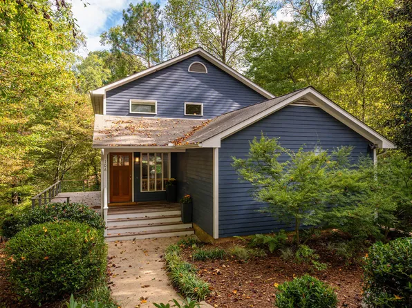 106 Braswell Ct, Chapel Hill, NC 27516