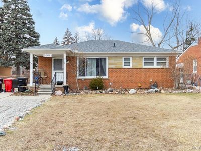 30641 Park St, Roseville, MI, 48066