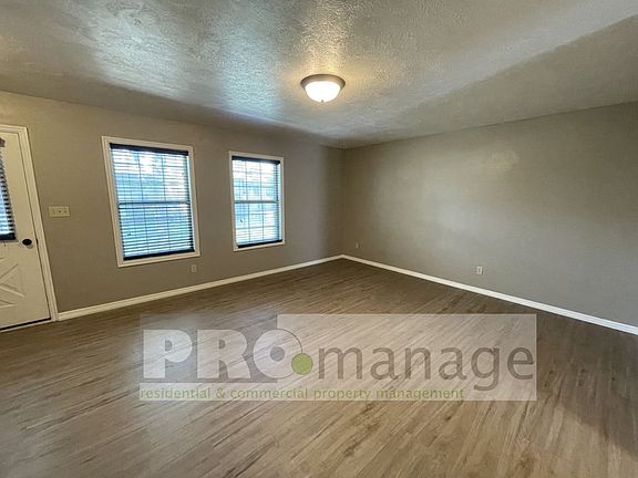 3rd image of 2428 S Saint Clair Ave